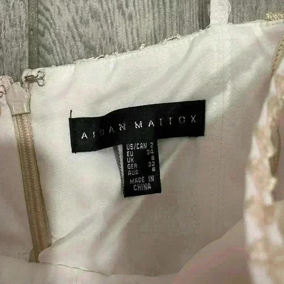 Aidan Mattox Champ Ivory Embroidered LaceTrumpet Maxi Wedding Dress Size 2 - Picture 6 of 9